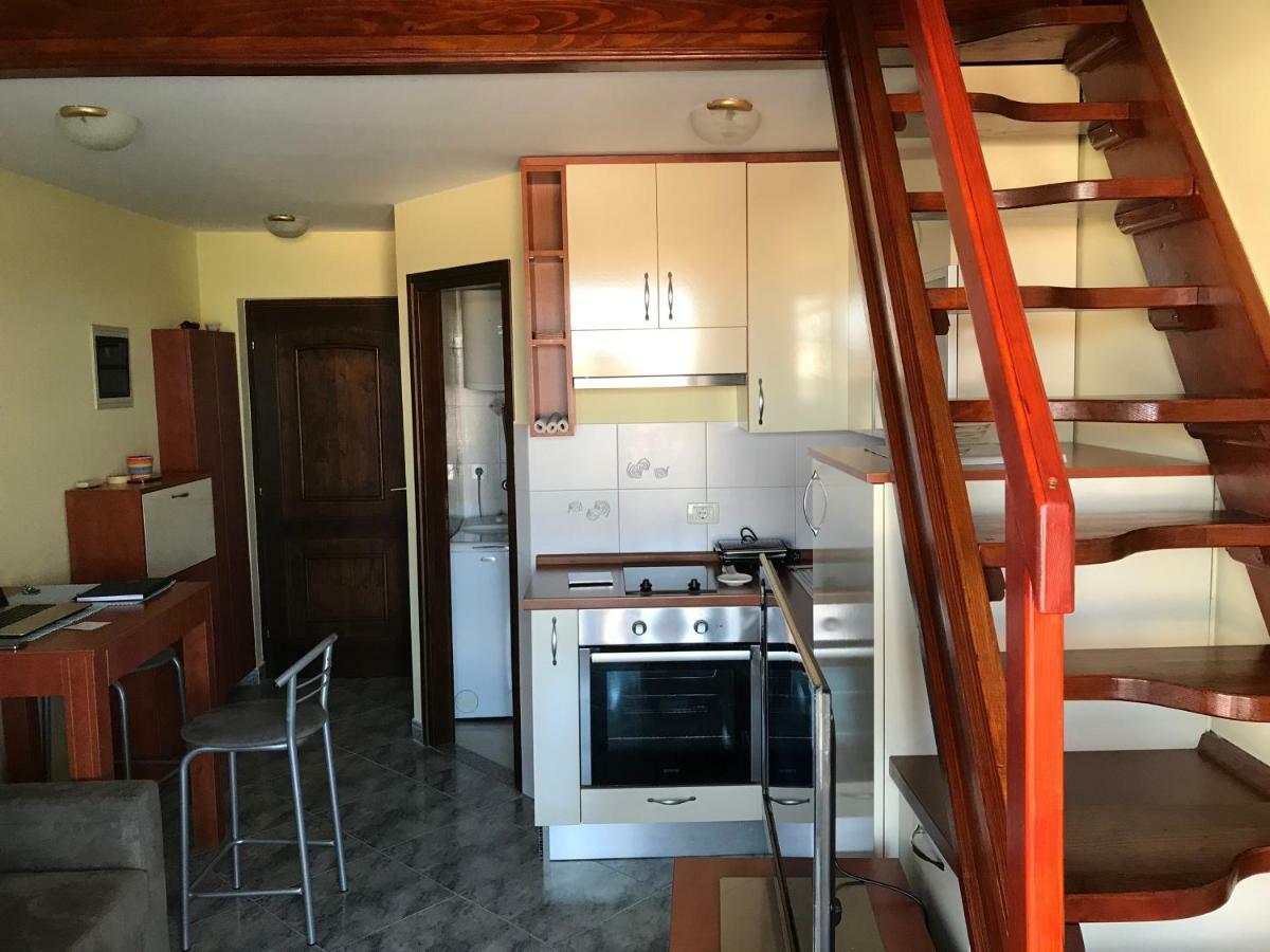 Studio Apartman Lorenzo Umag Bagian luar foto